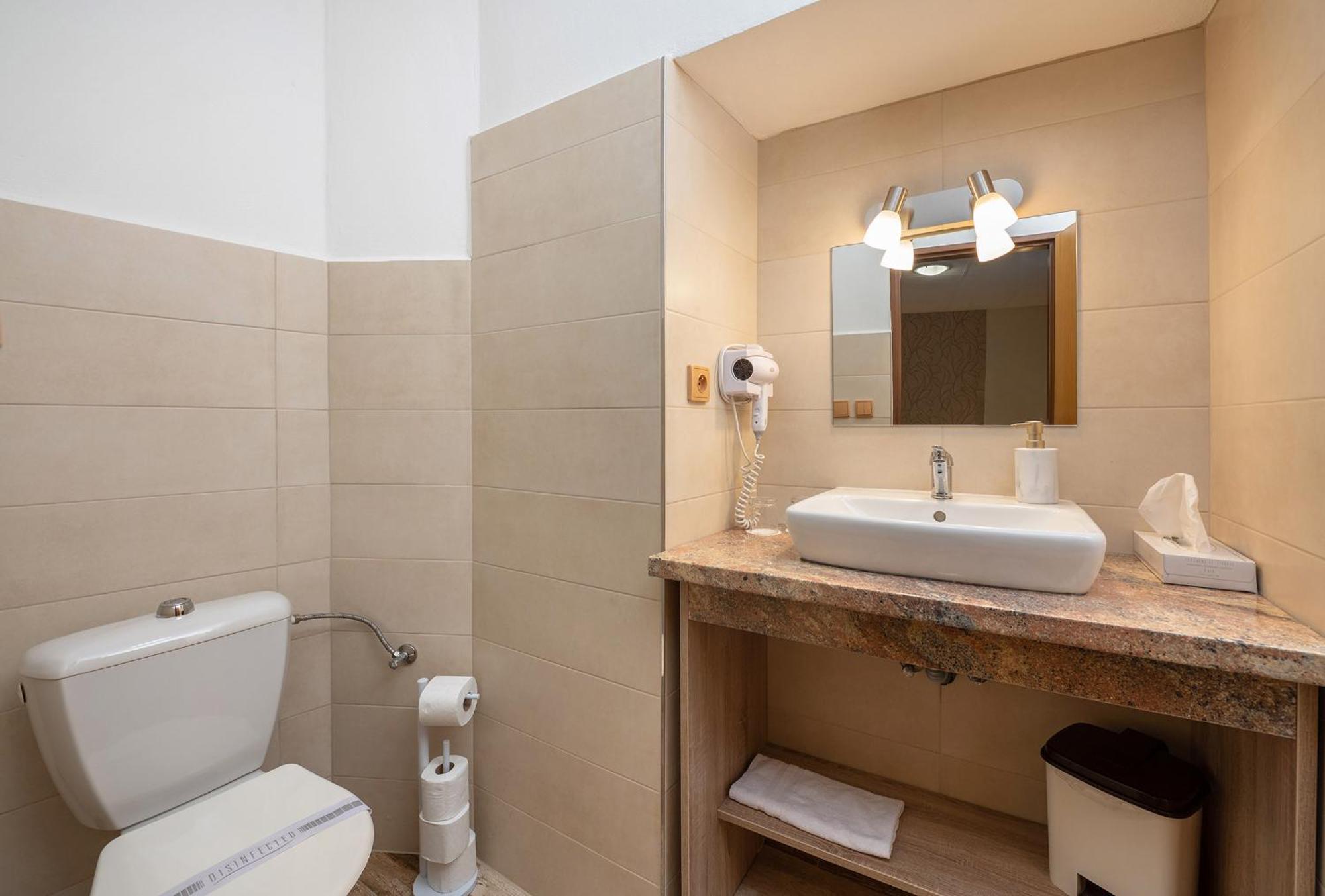 Rodinny Hotel Myslivna Třeboň Extérieur photo