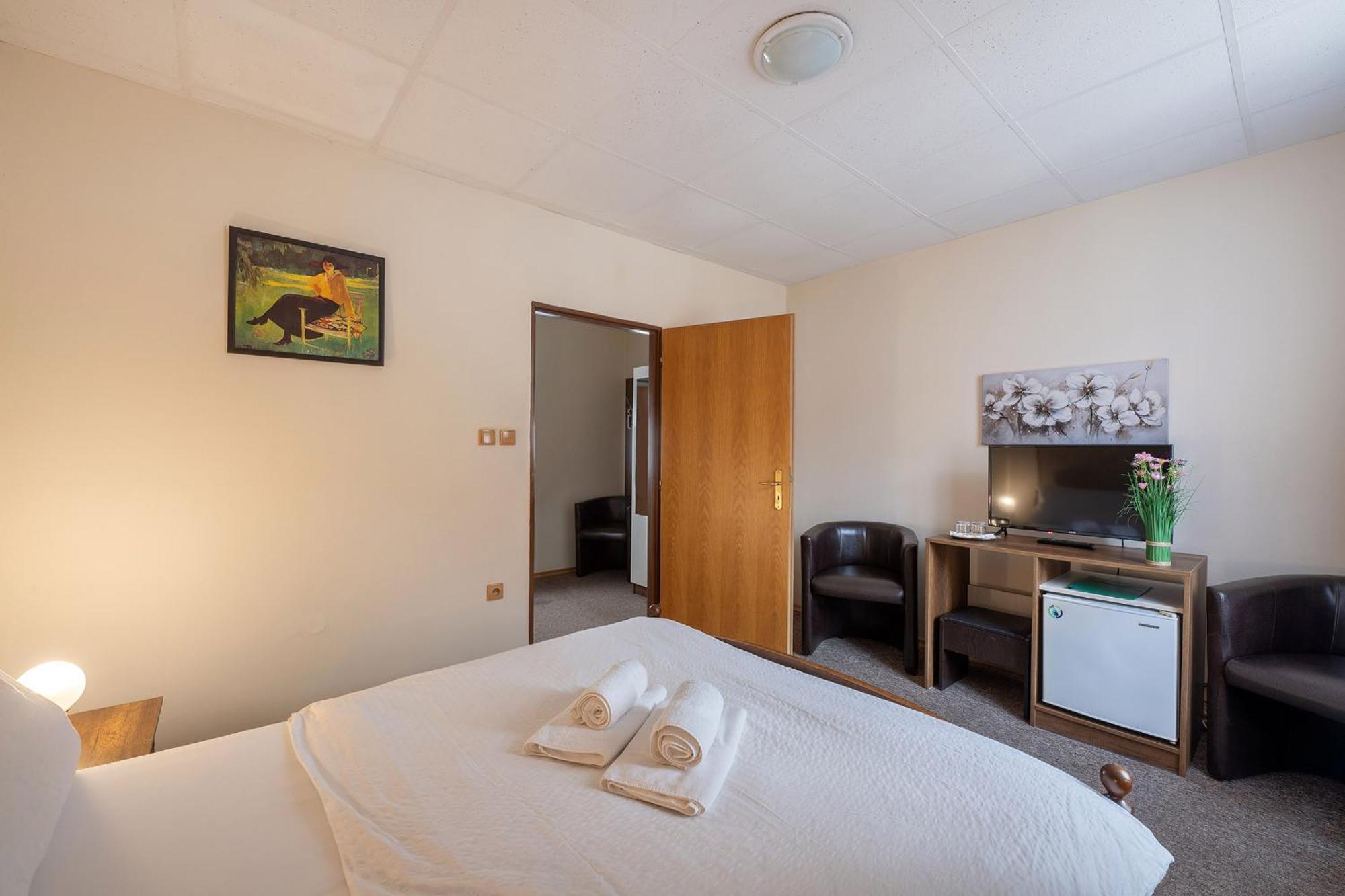 Rodinny Hotel Myslivna Třeboň Extérieur photo