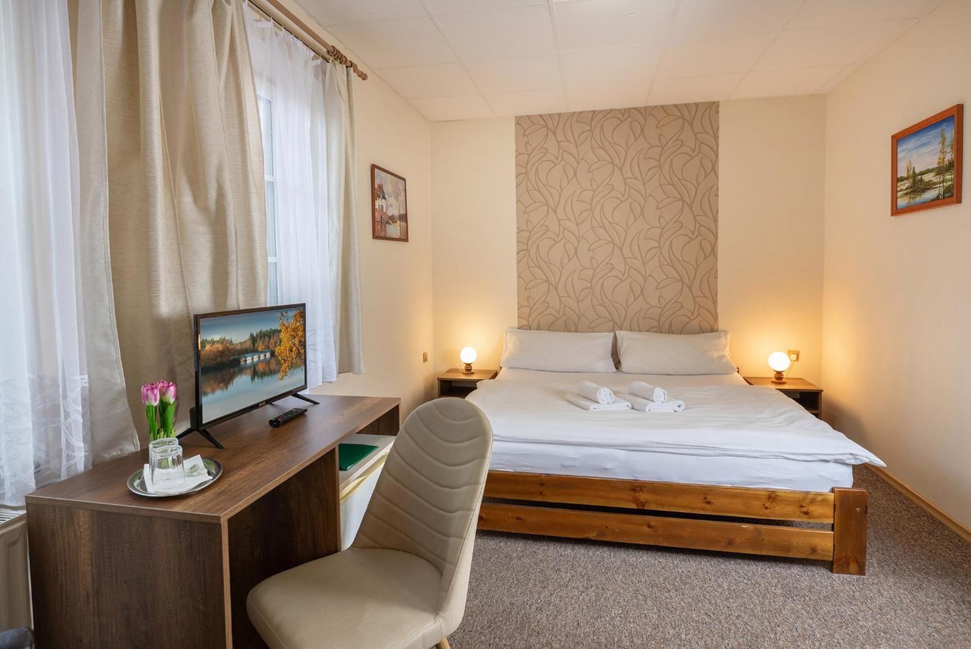 Rodinny Hotel Myslivna Třeboň Extérieur photo
